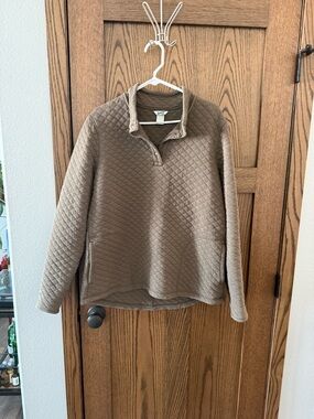 Quilted Pullover Hoodie in Brown